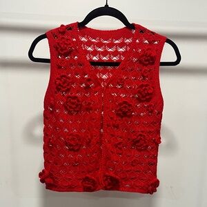 Sleeveless Crochet Floral Vest - Red